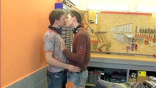 Raw Pleasure Unleashed: Rick Lucas, Thomas Jeffersons Hung Stud Takes It Deep – GayXXX