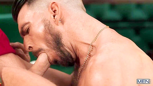 Paddy OBriens Hungry Hole Craves Thick Irish Dick – GayPornBliss 18+
