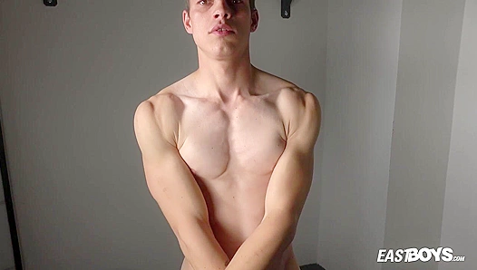 Ripped Beast Exerts Dominance: Daniel Donovans Powerful Physique On Display - EastBoys 18+