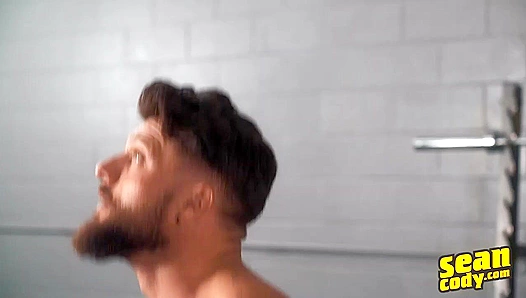 Blakes Flexed Body Ignites Passion as He Fucks Raw and Wild with Heath – SeanCody