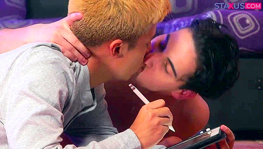 Oli Smith and Danny Fontana Get Down n Dirty in Sultry Gay Sex Romp – GayXXX