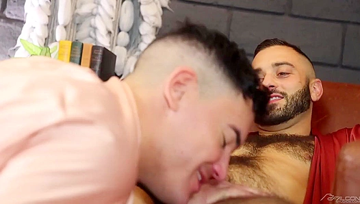 Sweaty Muscles Ignite Passion as JC Hunt and Drew Valentino Go Hard in Intense Workout