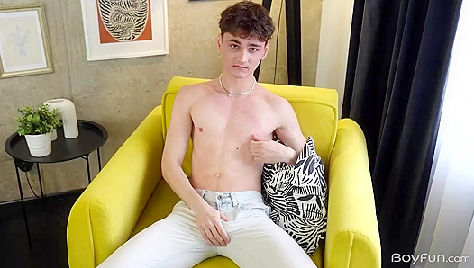 Mirons Kink Explosion: Wild Self-Love as He Faces His Desires – GayPornRush 18+