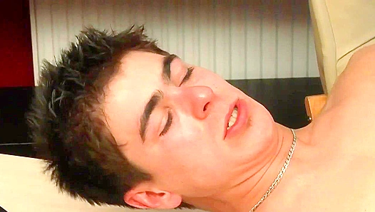 Ennio Teaches Innocent Damien to Lose Himself in Orgasmic Bliss – LollipopTwinks