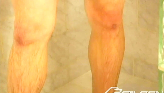 Brices Beefy Cock Takes Center Stage as Powerful Strokes Showcase Its Thick Girth –