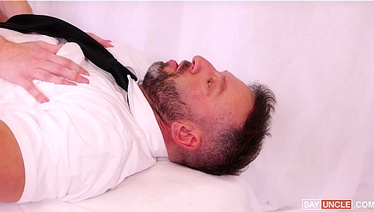 Madisons Muscular Form Collides with Harrison in Intense, Thrusting Missionary Bliss – 18+