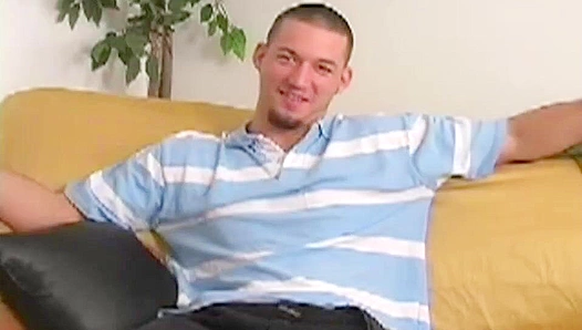 Robert Long Showcases His Huge Endowment in All Its Muscular Glory – ExtraBigDicks