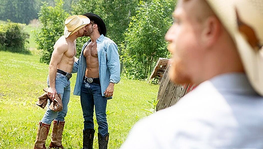 Rough Rodeo: Oliviers Bareback Ride in the Wild West Woods – TinyGays 18+
