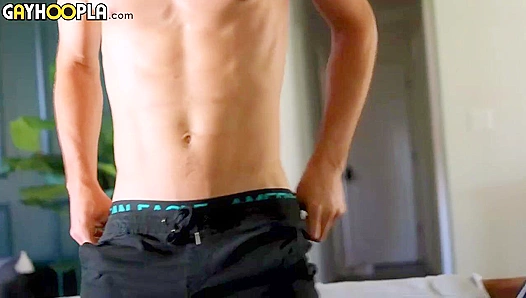 Steamy Soft Focus: Gorgeous Boy Rick Johnson Gets Up Close and Personal – GayHoopla 18+