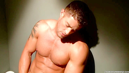 Cody Cummings Sizzling Load Unleashed in Spotlessly Clean Public Stall