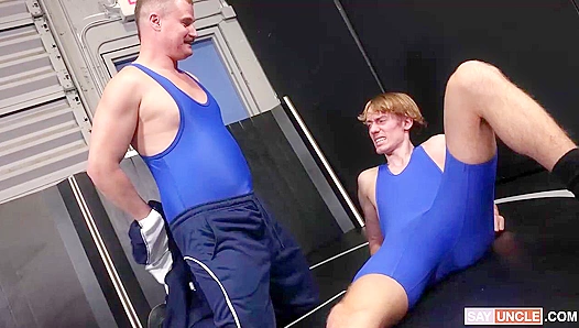 Jordi Takes Control, Poundingly Trains Matts Tight Ass – Varsity Grip