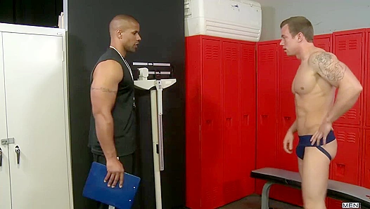 Muscle-Craving Classmates: Robert Axel Ruts Adam Hardy Raw in Sweaty Gym Session –