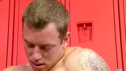 Muscle-Craving Classmates: Robert Axel Ruts Adam Hardy Raw in Sweaty Gym Session –