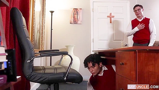 Donovan Archies Wild Ride Ends in Sweaty, Messy Orgasmic Chaos – HotMess