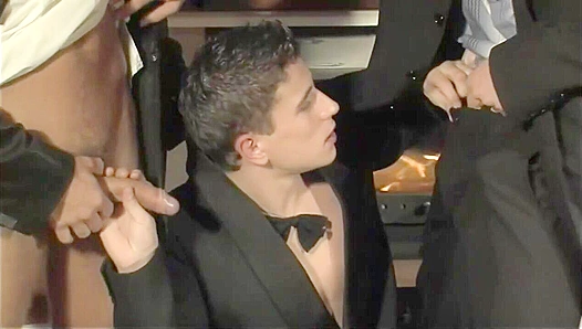 Triple Heat Ignites: Nikandro Ricks Wild 3-Way Ride – Scorching Gay XXX Thrills