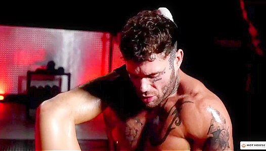 Sultry Skin-to-Skin Action: Vincent Joels Steamy Ass Play Basks in the Suns Warmth –