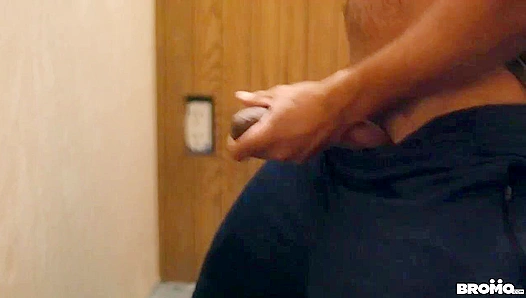 Bo Sinn Pounds Milo Madera in Steamy, Unhinged Gay Rendezvous – US Gay XXX