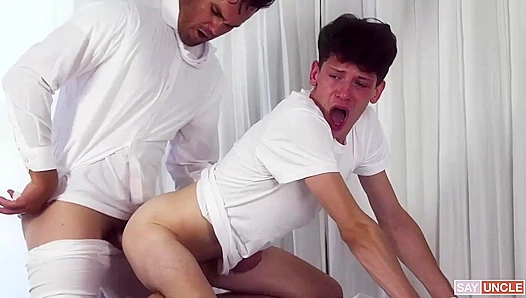 Beau Reed Devours Edward Terrants Thick Meat in Sweaty Rear-Fuck Orgy - GayPornHub 18+