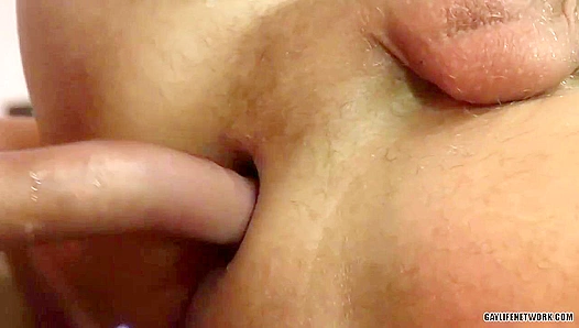 Rough Play Between Two Blonds: Chris Justins Hardcore Threesome XXX