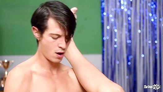 Steamy Chess Match Escalates: Luke Connors and Troye Deans Horniness Ignites a Sizzling