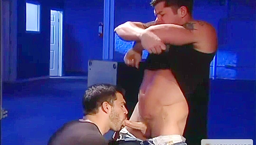 Vince Joshs Scorching Prison Orgy: Raw Anal Passion Ignites – HothouseMales 18+