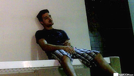 Kryz Perezs Electric Public Solo - Thrilling Masturbation Show Exposed – GayXXX