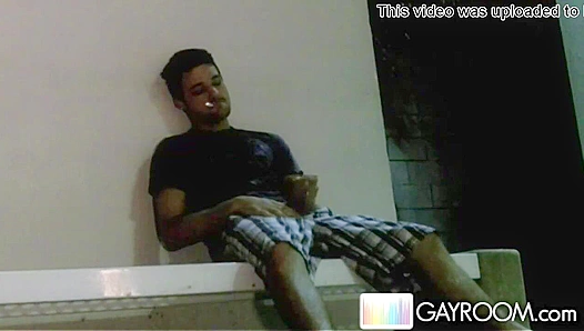 Kryz Perezs Electric Public Solo - Thrilling Masturbation Show Exposed – GayXXX