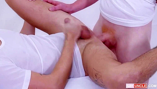 Brody Sam Takes Sam Brody Deep: Steamy Missionary Fuck Pounds Ass – DivineTwinks 18+