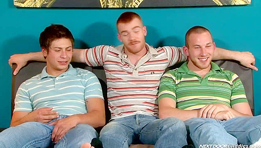Steamy Neighborhood Threesome: James, Julian Codys Sizzling Intimate Encounter – TinyGays