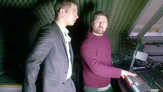 Steamy Threesome: Paul Walker Doppelganger Diesel-O-Green Gets Naughty with Hung Studs –