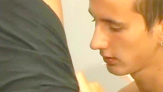 Stefan Nebojsa Goes Wild: Deep Anal Thrills on Hands Knees – GayPornHub 18+