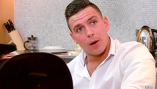 Steamy UK Threesome: Justin King Dominates Horny Twink alongside Paul Walker