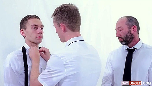 Adrian Duvals Ass Eagerly Swallows Aaron Allens Huge Cock Deep Inside – Muscle Men