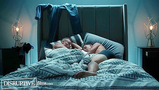 Brandons Sizzling Debut: Justins Thirsty Hole Swallows Every Inch of Straight Boy Cock –