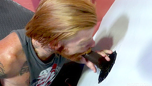 Ink-Sleeved Redhead Gets Wrecked By Huge Black Cock Via Glory Hole – Sizzling Interracial