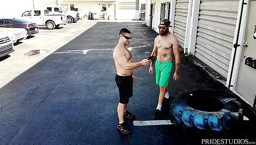 Beating Him at Fitness Sparks a Thirst for Victory: Sucking Rivals Thick, Veiny Cock –