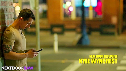 Hard Fisted Flip Fuck: Tattooed Stud Kyle Wyncrest Gets Busted by a Passing Stranger -