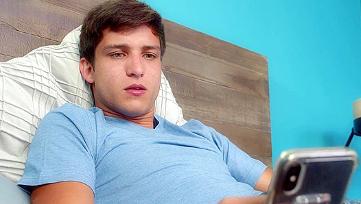 Stepbros Secret Gay Porn Obsession Leads to Cum-Fueled Chaos – 18+