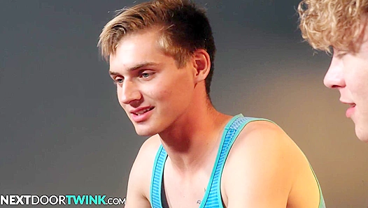 Stress Relieving Face Splits: Young Men Get Hooked on Thick Load Releases – Ashton