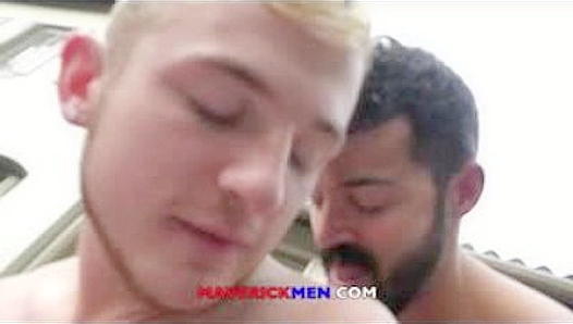 Rugged Outdoor Bareback Thrusts: Youthful Cut Hunk Stuffs Huge Raw Cock Up His Tight Ass