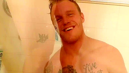 Steamy Shower Peeks: Hung Jocks Strip Down for a Naughty Gay Spy Session – GayPeek 18+