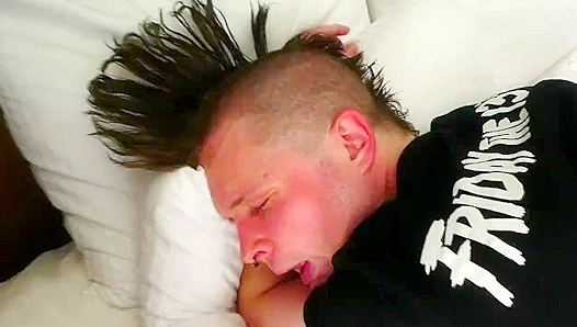 Ren Reunites with Riley for a Scorching, Dirty Hookup – GayPornHeat 18+