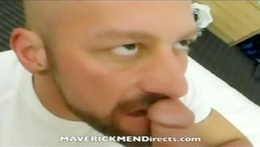 Rugged Hugh Dolf Brings the Heat: Sweaty, Muscular Gay Gym Sex – PornPals 18+