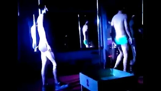 Sizzling Bangkok Nights: Thai Men Unleash Desire in Exotic Gay Playground – XXXAsean 18+
