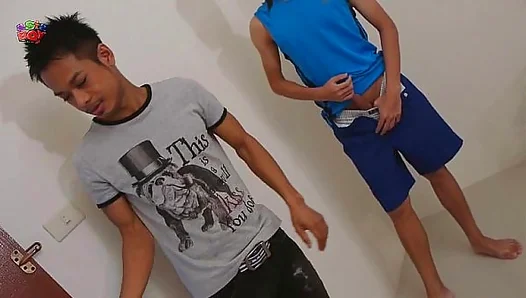 Raw Passion Ignites: Young Asian Hunk Dominates with Oral Frenzy Deep Throated Sex