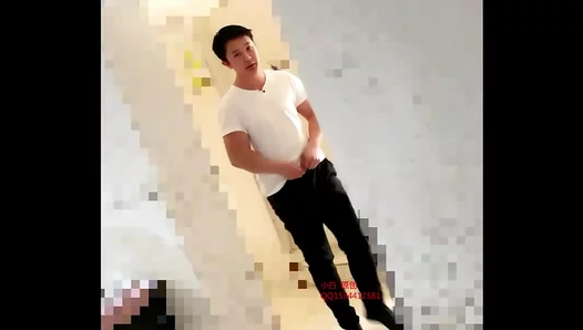 First Public Orgasm: Teens Shocking Blow Job in Asian Boys Toilet – GayHeat 18+