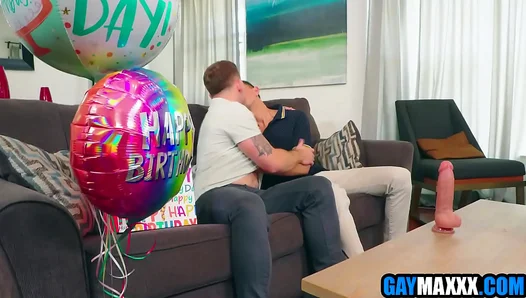 Birthday Surprise: Roommates Celebrate with Raw, Pounding Anal Sex – 18+