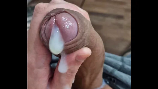 Steamy Solo Show: Handsome Young Brazilian Enjoys Masturbating to His Own Hunkiness