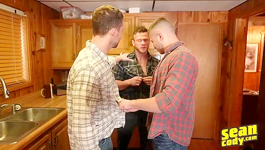 Brawny Woods Rendezvous: Sean Codys Beefcake Buddies Engage in Raw Forest Friction – 18+