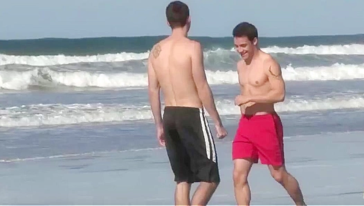 Wild Anal Threesome: Twin Cuties Graham Ollie Ravaged by Thick Sean Cody Cock